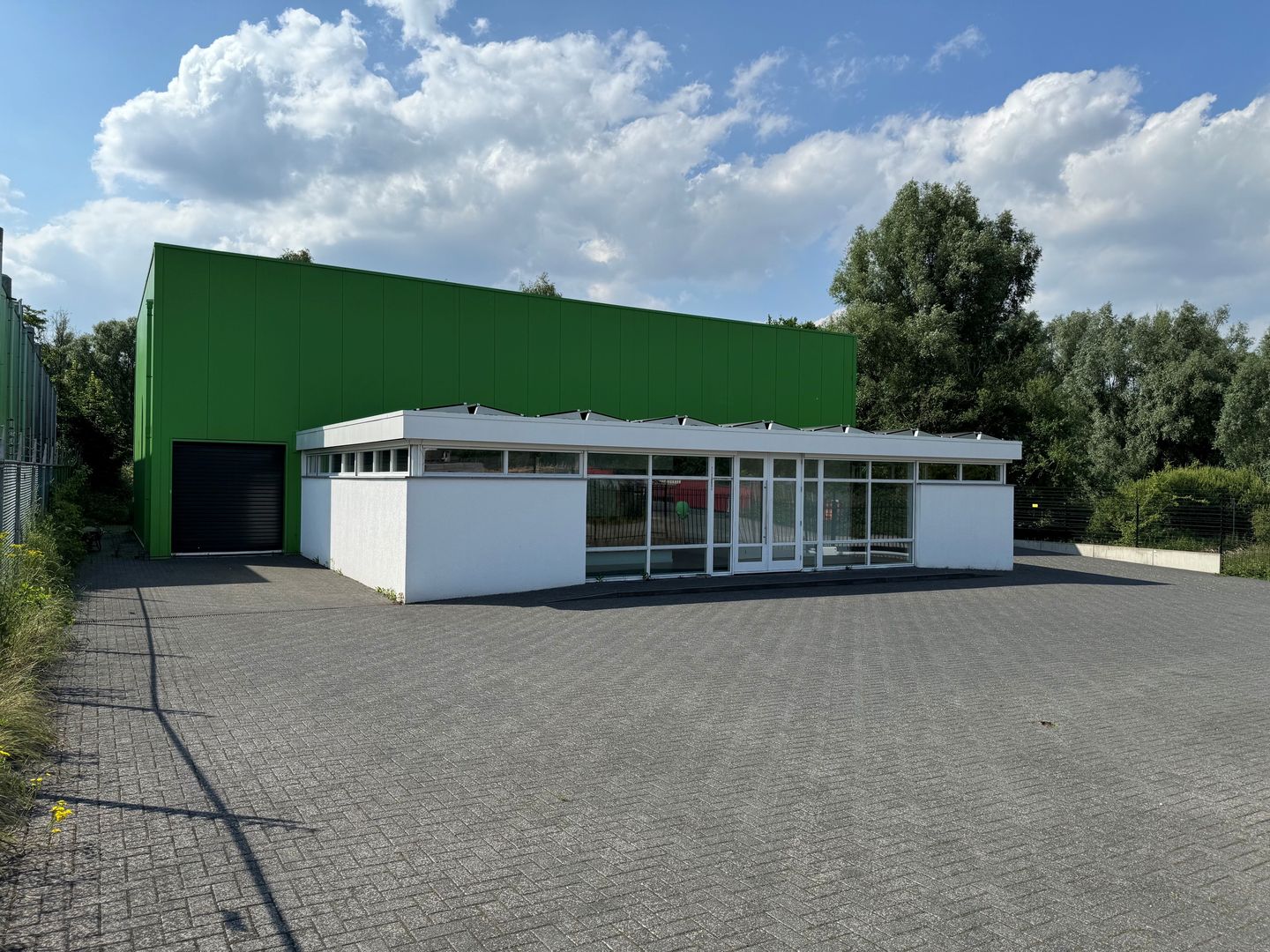Bekijk foto 2 van Huisbergerstraat 300