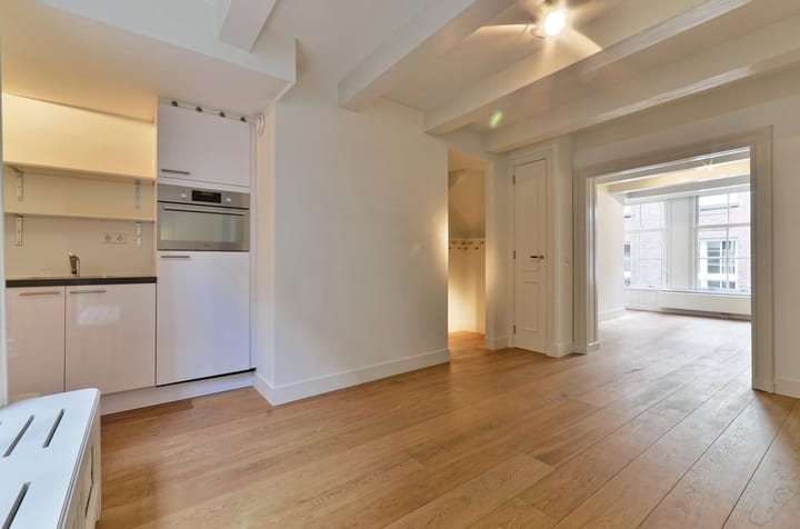 Appartement te huur: Driekoningenstraat 13-1, Amsterdam