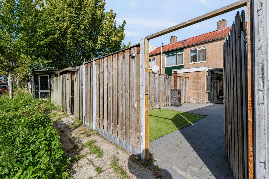 Photo 38 of Rozenstraat 14