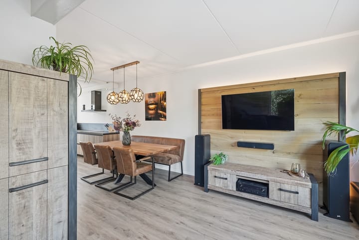 Hoekwoning te koop: S. van der Molenstrjitte 6, Wijnaldum