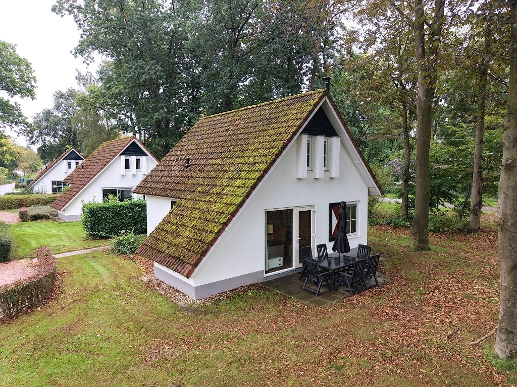 Foto 16 van Zwembadweg 1