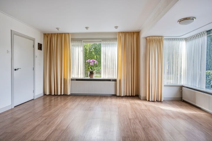 Vrijstaande woning te koop: Loenenseweg 150, Eerbeek