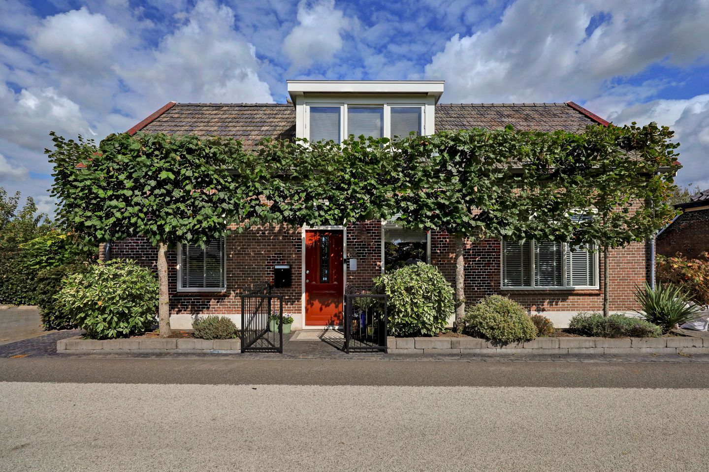 Photo 74 of Waalbandijk 32