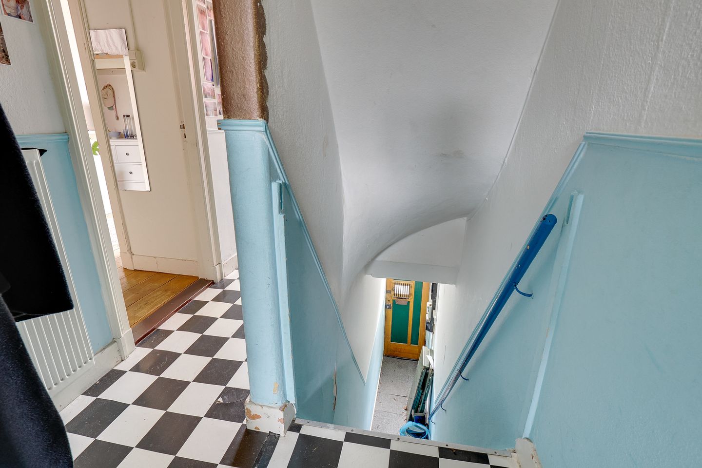 View photo 3 of Adriaanstraat 57-BS