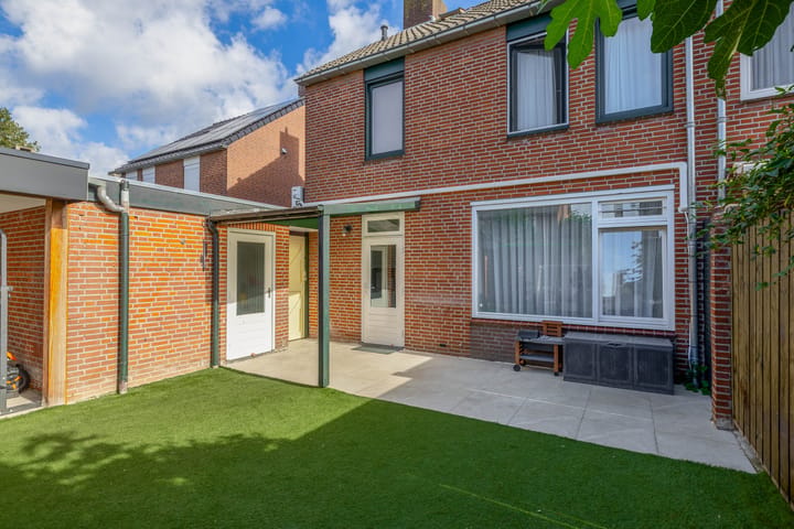 Twee-onder-één-kap te koop: Oldenneelhof 3, Baarlo (Li)
