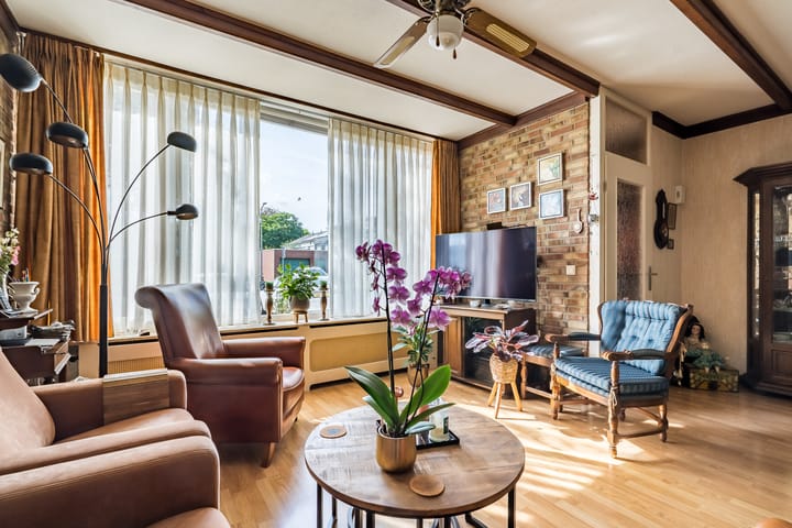 Tussenwoning te koop: vaalsbroek 10, Weert