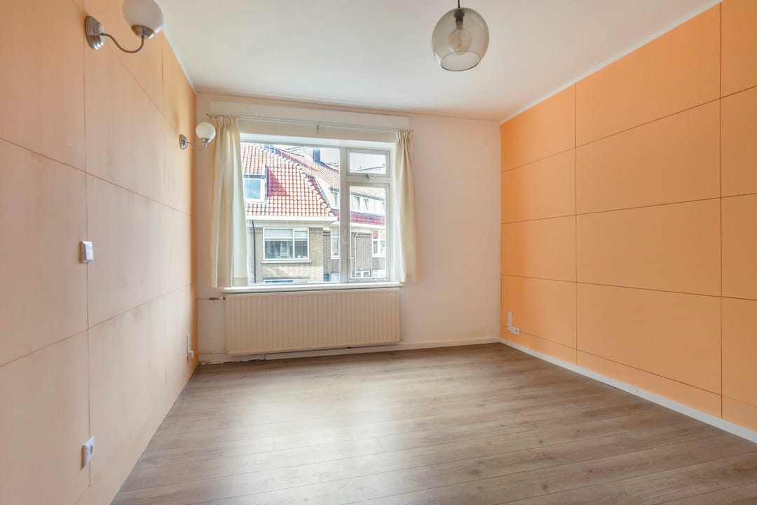 Photo 11 of Nieuwediepstraat 82
