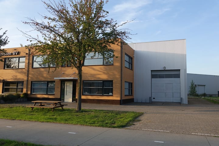 Impact 58, Duiven