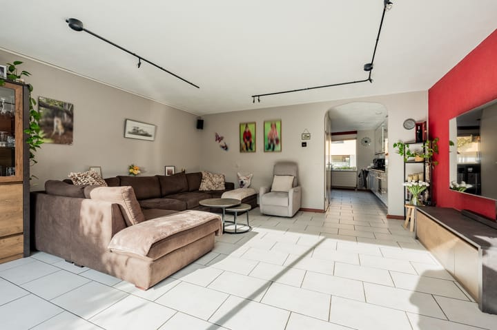Tussenwoning te koop: Gijsbertje Louffhof 3, Weesp