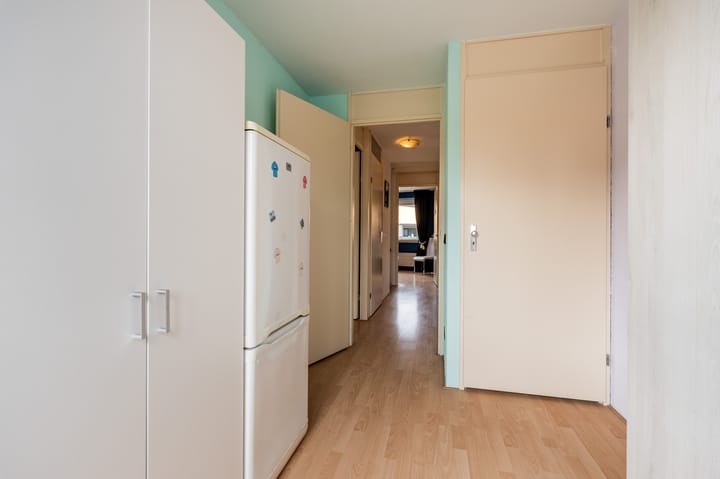 Tussenwoning te koop: Gijsbertje Louffhof 3, Weesp