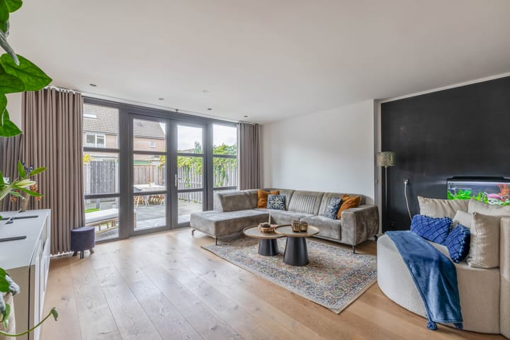 Tussenwoning te koop: Muntstraat 74, Lisserbroek