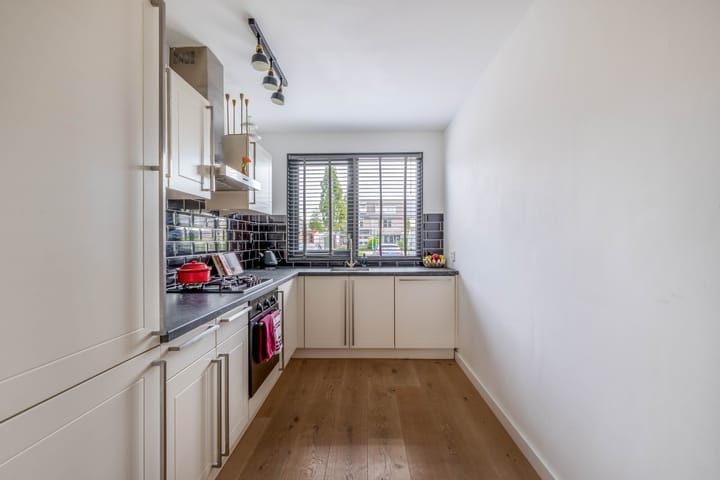 Tussenwoning te koop: Muntstraat 74, Lisserbroek