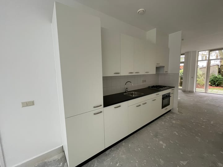 Appartement te huur: Jacob van Lennepstraat 308A, Amsterdam