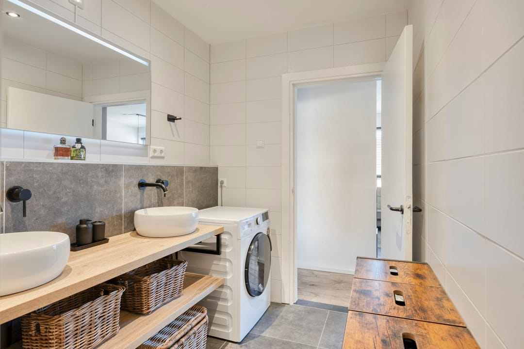 Photo 16 of Arke Noachstraat 4-3