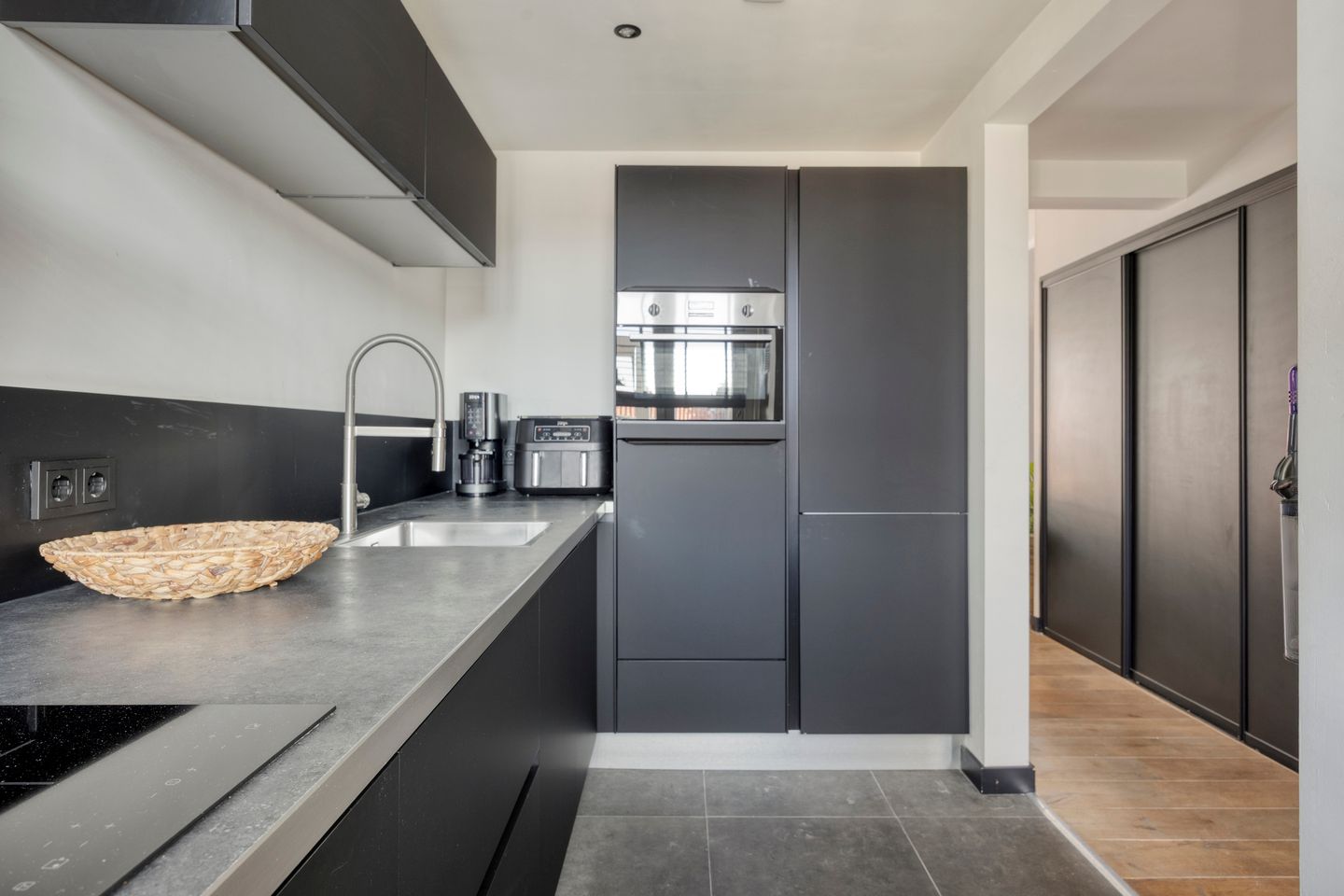 Photo 10 of Arke Noachstraat 4-3