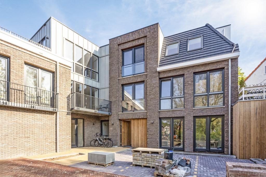Photo 6 of Raadhuisweg 11-A