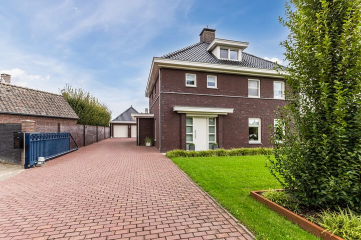 Vrijstaande woning te koop: Kapelledries 2A, Bergeijk