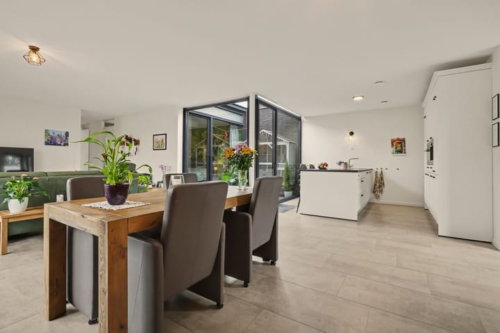 Twee-onder-één-kap te koop: Theresiastraat 8, Belfeld