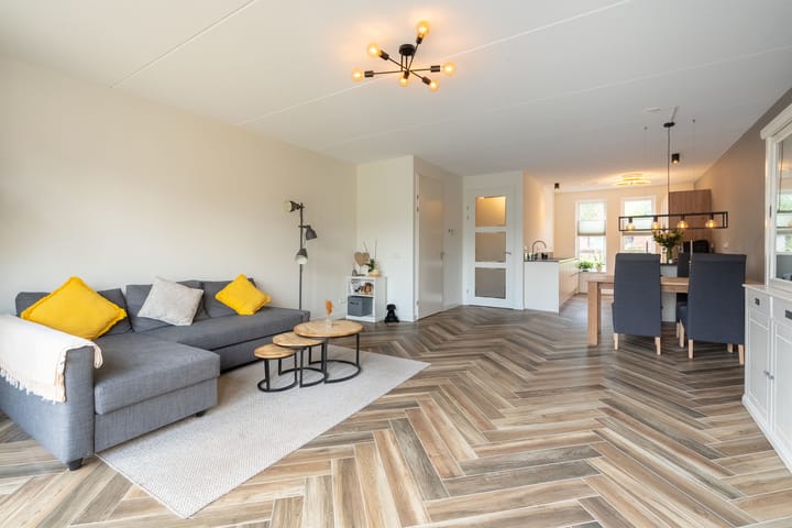 Tussenwoning te koop: Prof. Slicher van Bathlaan 8, Wageningen