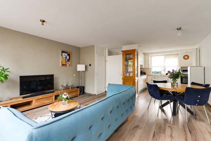 Tussenwoning te koop: Hemelsblauw 49, Zoetermeer