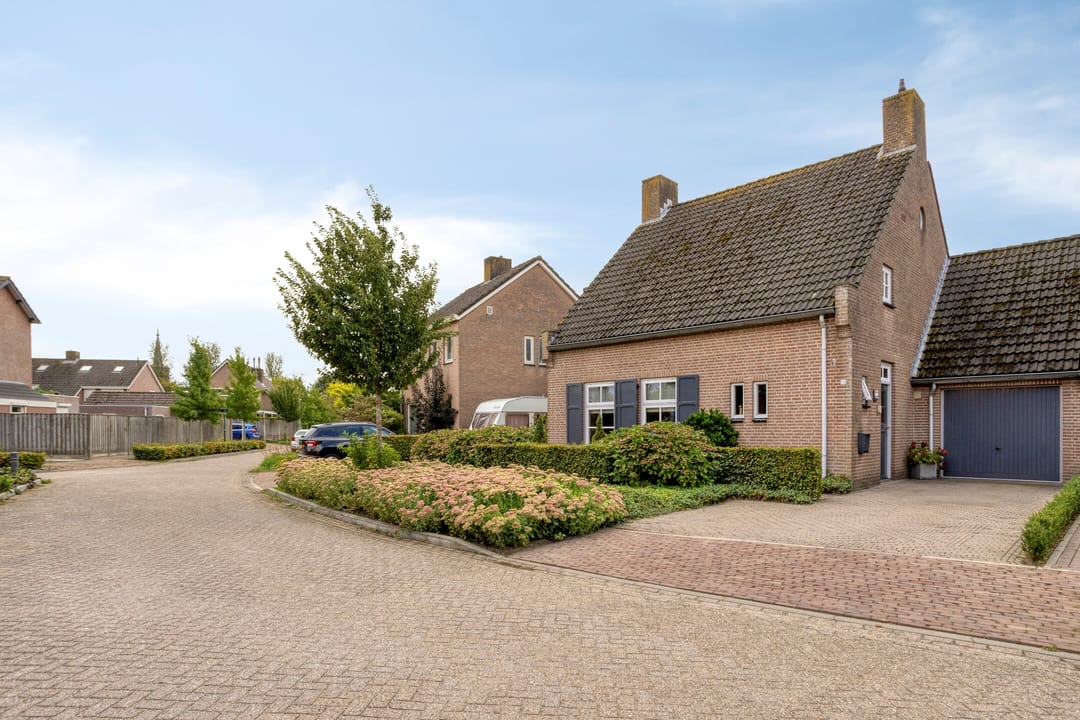Foto 46 van Korenbloemlaan 10