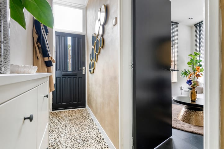 Hoekwoning te koop: Nieuwe Tielseweg 90, Tiel