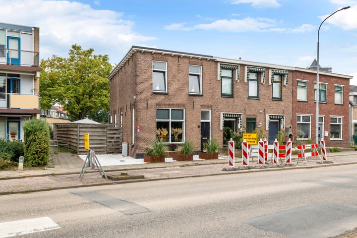 Hoekwoning te koop: Nieuwe Tielseweg 90, Tiel