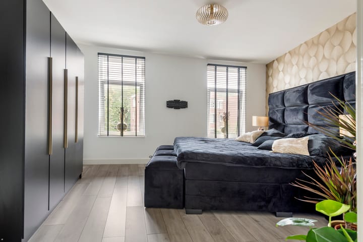 Hoekwoning te koop: Nieuwe Tielseweg 90, Tiel