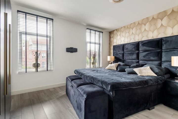 Hoekwoning te koop: Nieuwe Tielseweg 90, Tiel