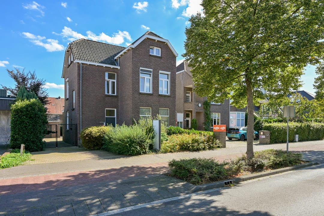 Foto 1 van Rijksweg Zuid 76