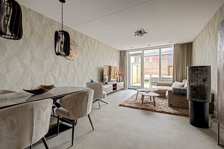 Tussenwoning te koop: Korenbloem 54, Oudenhoorn