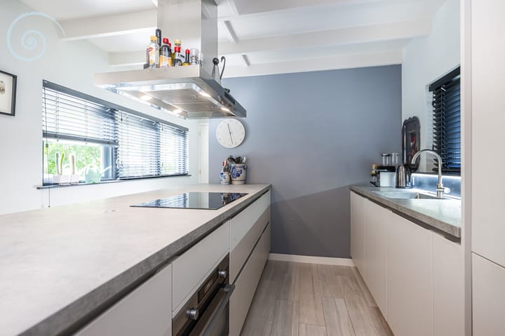 Vrijstaande woning te koop: Poldersbos 8, Ouddorp