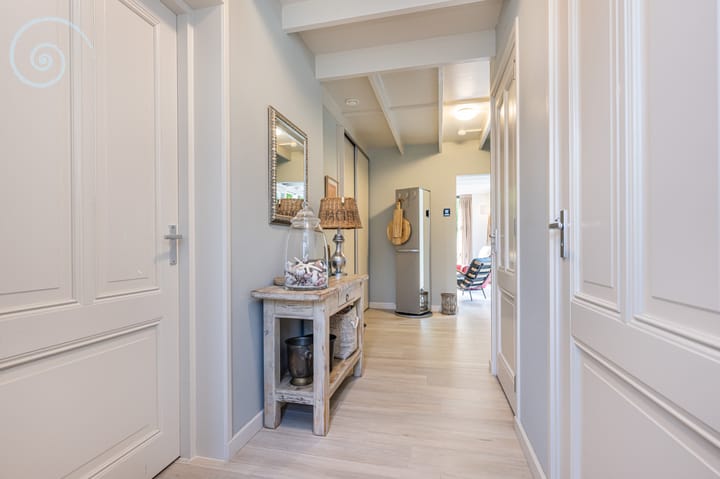 Vrijstaande woning te koop: Poldersbos 8, Ouddorp