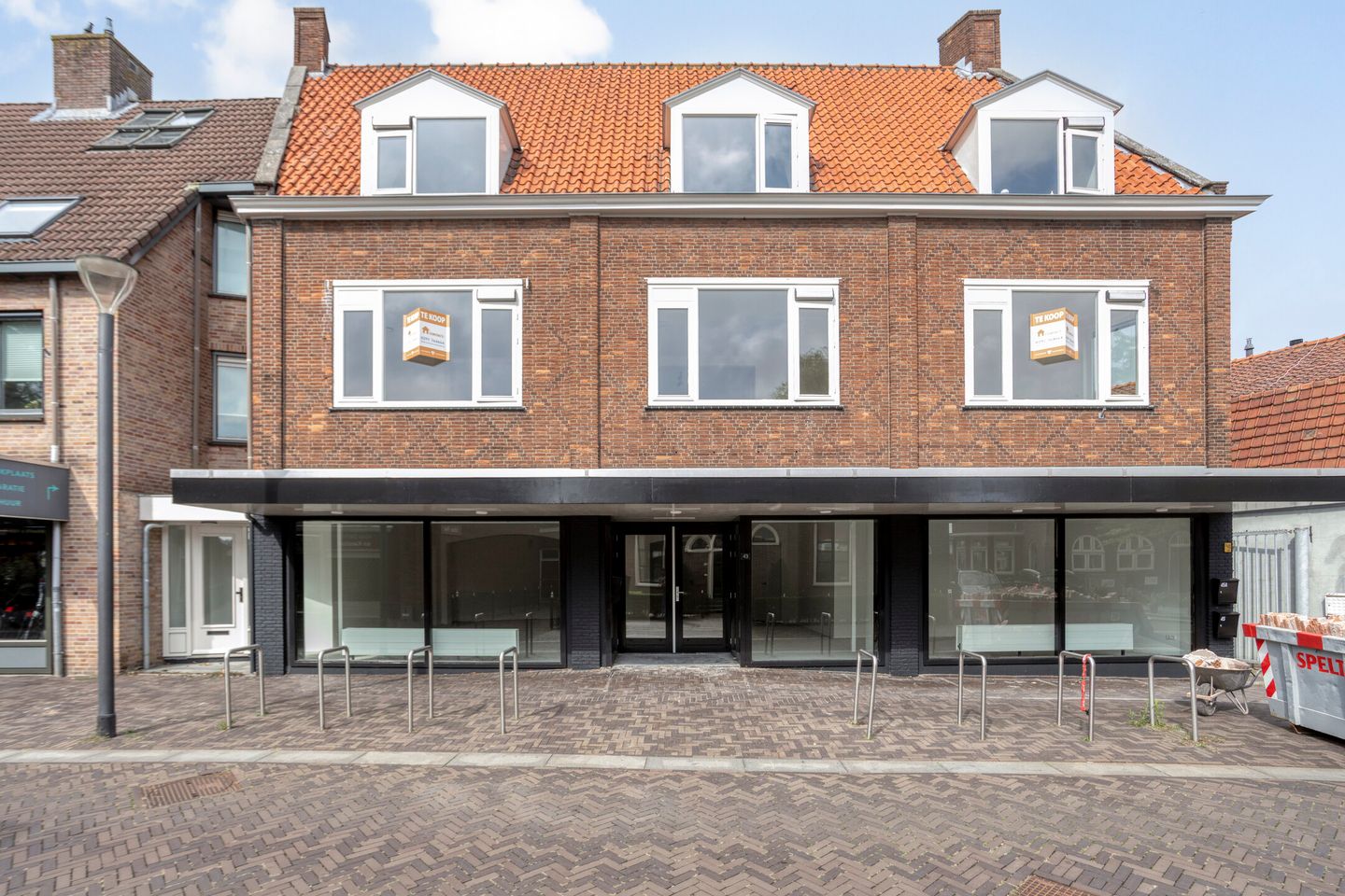 Bekijk foto 2 van Dorpsstraat 43