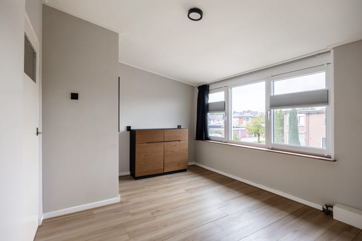 Tussenwoning te koop: kloosterstraat 25, Ten Boer