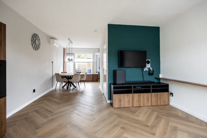 Tussenwoning te koop: kloosterstraat 25, Ten Boer