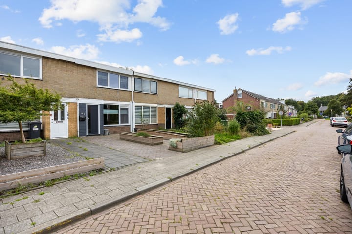 Tussenwoning te koop: kloosterstraat 25, Ten Boer