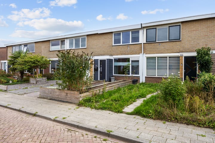 Tussenwoning te koop: kloosterstraat 25, Ten Boer