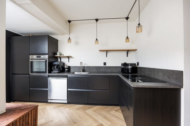 Tussenwoning te koop: kloosterstraat 25, Ten Boer