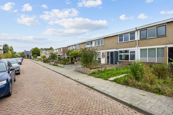Tussenwoning te koop: kloosterstraat 25, Ten Boer