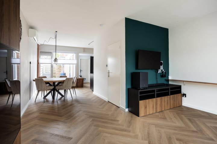 Tussenwoning te koop: kloosterstraat 25, Ten Boer