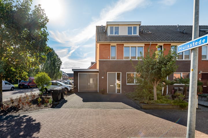 Hoekwoning te koop: Huisstede 16, Oldebroek