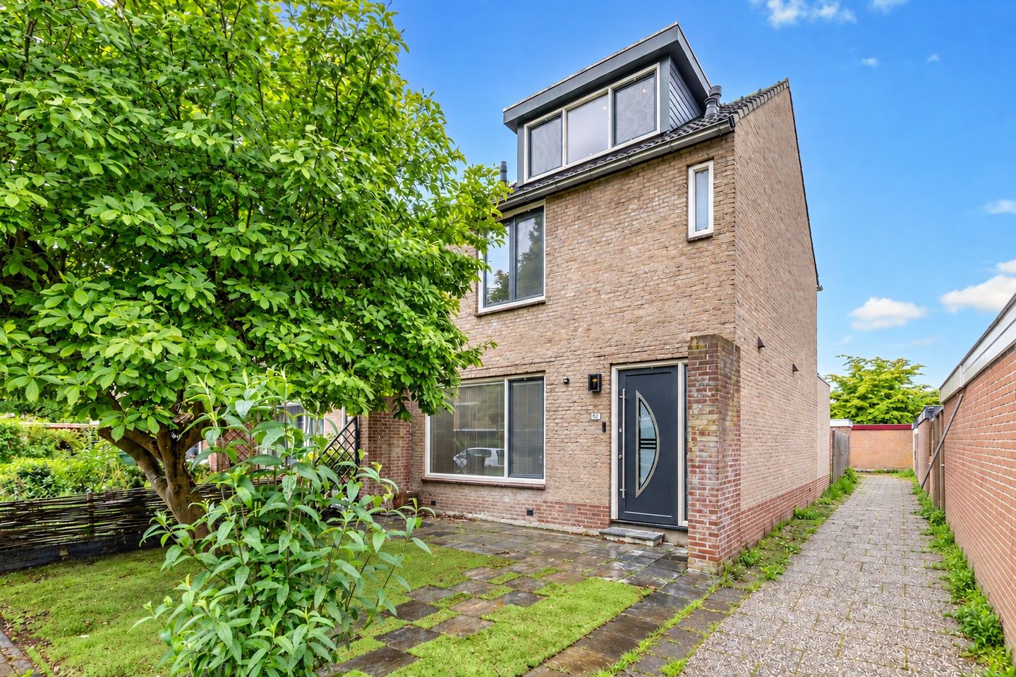 Foto 1 van Oostelijk Halfrond 32-A
