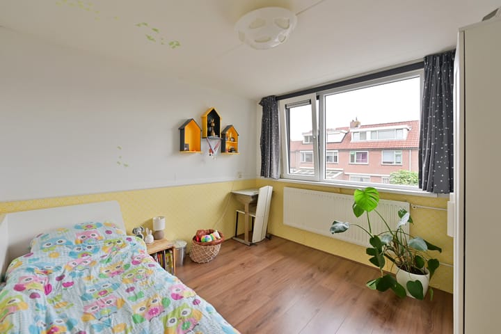 Tussenwoning te koop: Jonneveen 8, Eemnes
