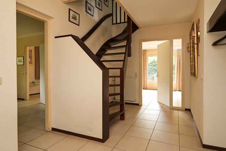 Vrijstaande woning te koop: Van Calcarlaan 33, Wassenaar