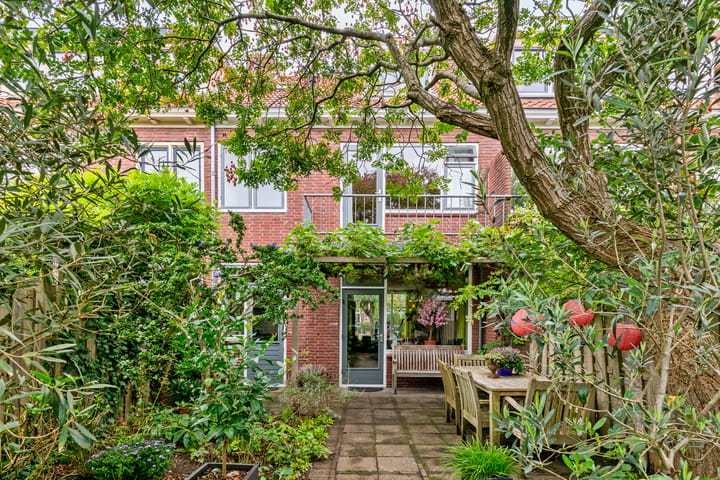 Tussenwoning te koop: Vergierdeweg 234, Haarlem