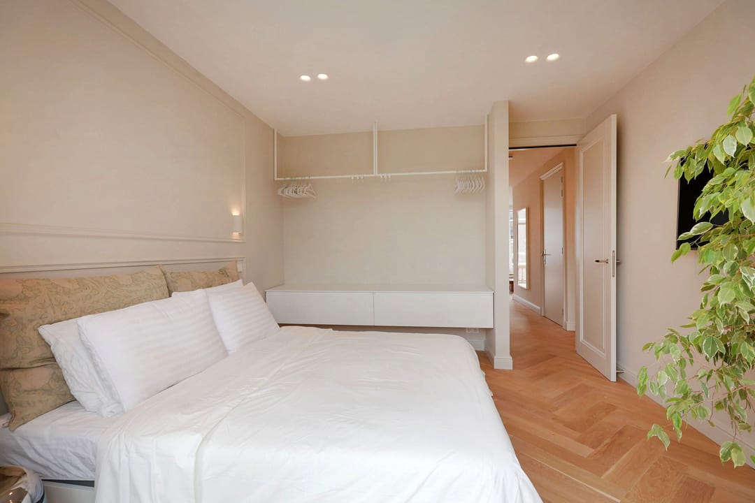 Photo 17 of Eerste Helmersstraat 81-C