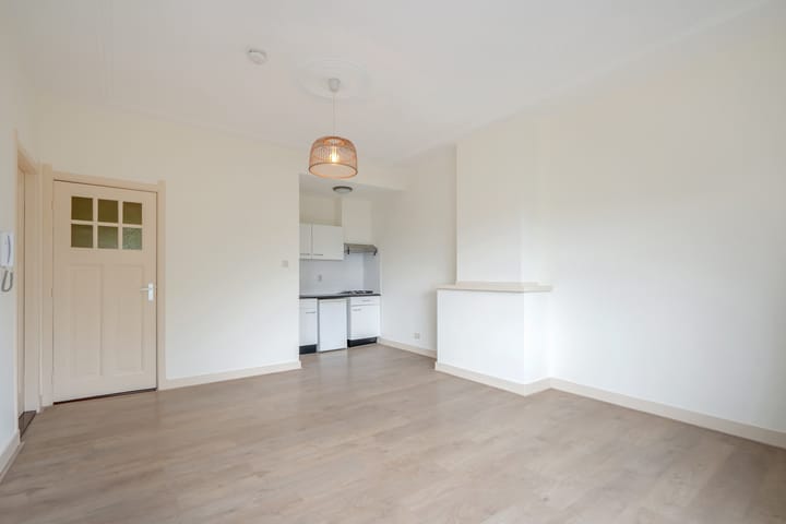 Studio te koop: Thomsonlaan 95B, 'S-Gravenhage