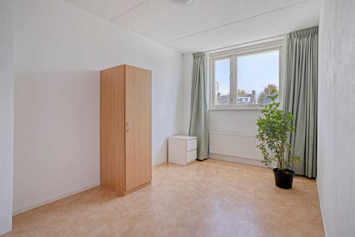 Tussenwoning te koop: Deldenstraat 8, Tilburg