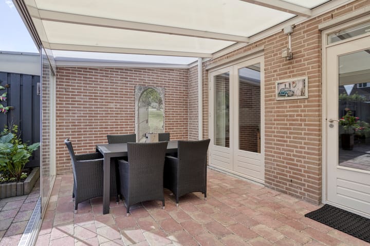 Tussenwoning te koop: Deldenstraat 8, Tilburg